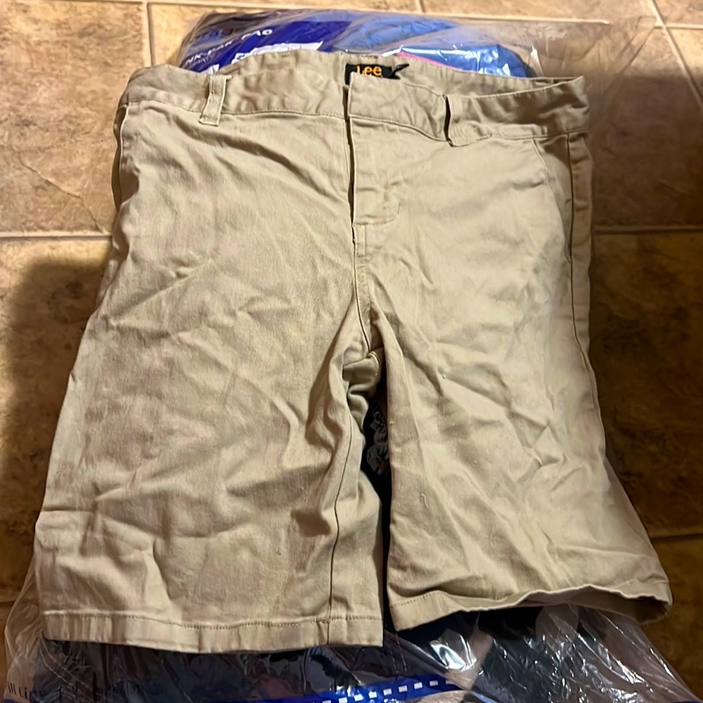 Lee Uniforms Golf shorts for women